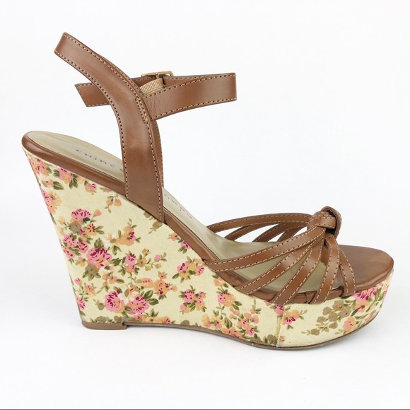 Chinese Laundry Z-Dollface Leather Floral Wedge - Picture 4 of 8